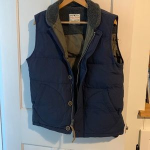 Lucky puffer vest